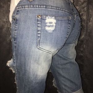 medium wash bermuda distressed summer shorts